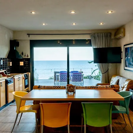 Дом отдыха Deck House Pefkali